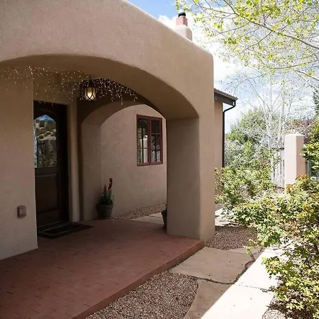 Villa Sun And Ski! Beautiful, Downtown, On 1.5 Acres!
