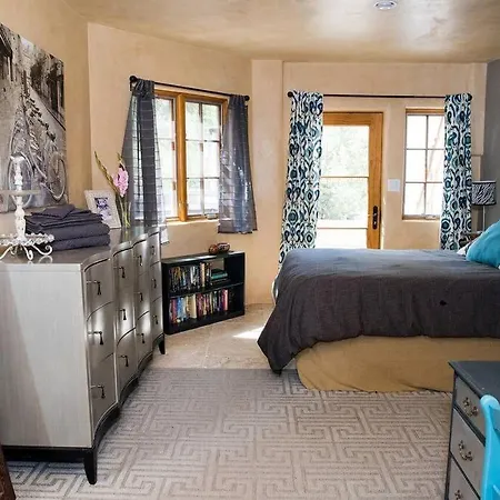 Villa Sun And Ski! Beautiful, Downtown, On 1.5 Acres! *