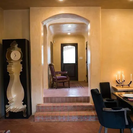 Villa Sun And Ski! Beautiful, Downtown, On 1.5 Acres!