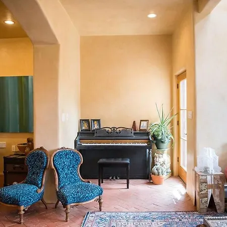 Villa Sun And Ski! Beautiful, Downtown, On 1.5 Acres! *