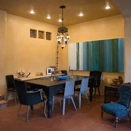Sun And Ski! Beautiful, Downtown, On 1.5 Acres! Villa